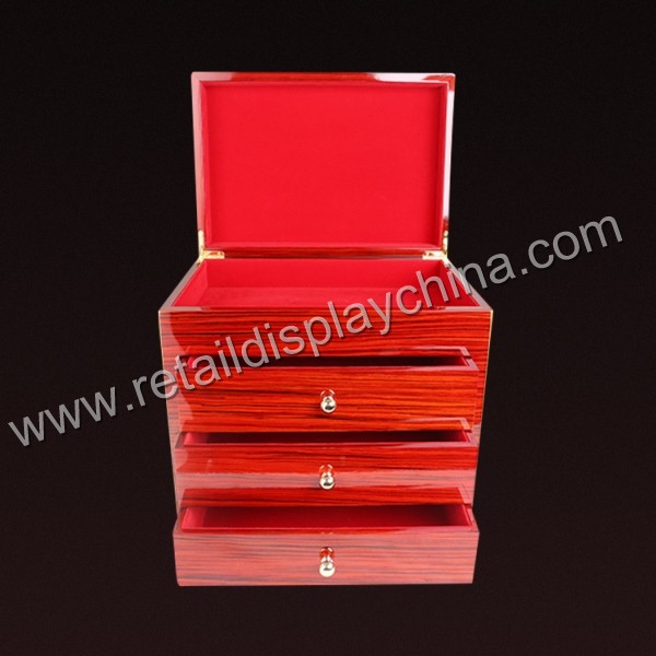 Jewelry collection box